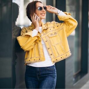 Chic Yellow Studded Jean Jacket